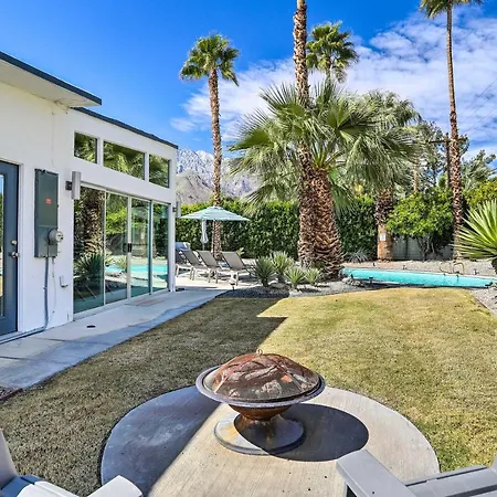 Palm Springs Home With Pool And Mountain Views